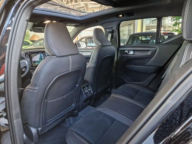 Volvo XC40 Dark Ultra