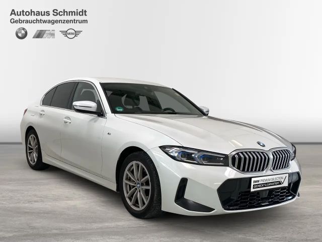 BMW 330 330i M-Sport Sedan xDrive