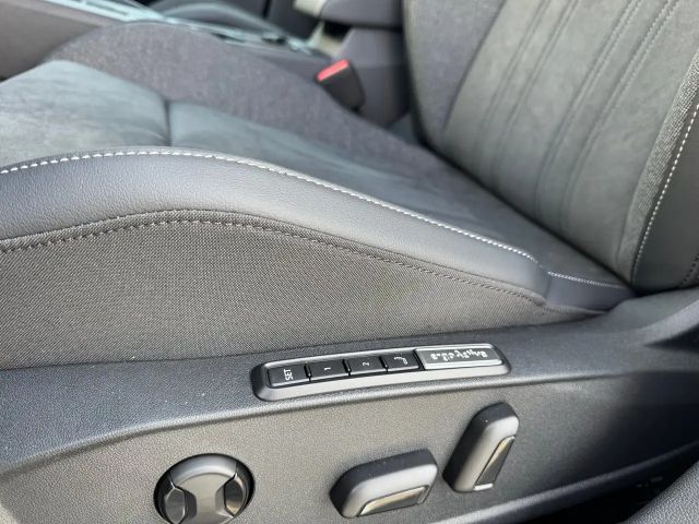 Volkswagen Golf DSG eHybrid