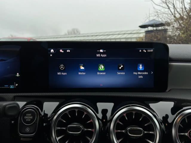 Mercedes-Benz A 180 Hatchback Progressive