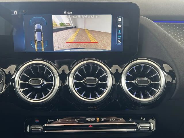 Mercedes-Benz GLA 200 Progressive