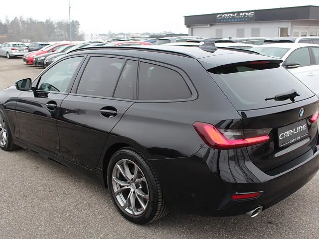 BMW 320 320d Sport Line Touring xDrive