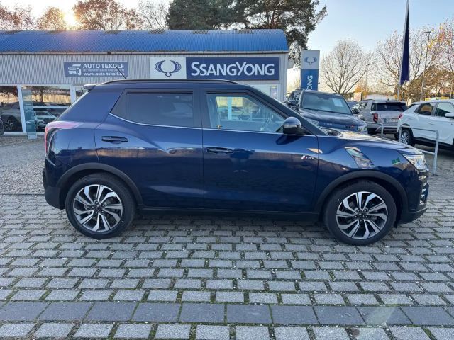 SsangYong Tivoli Sapphire