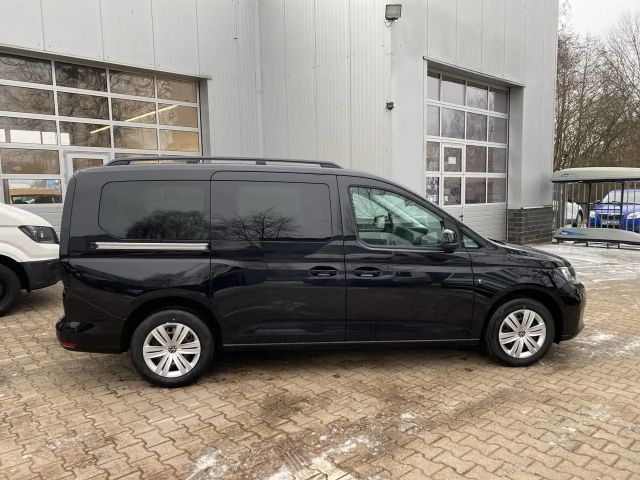 Volkswagen Caddy 1.5 TSI DSG Family Maxi