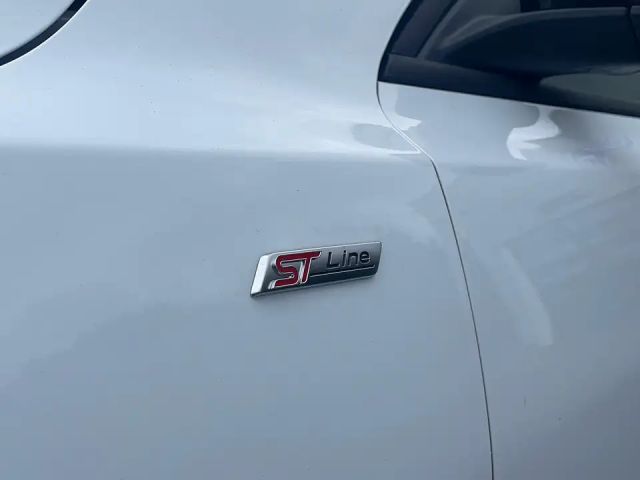 Ford Focus EcoBoost ST Line