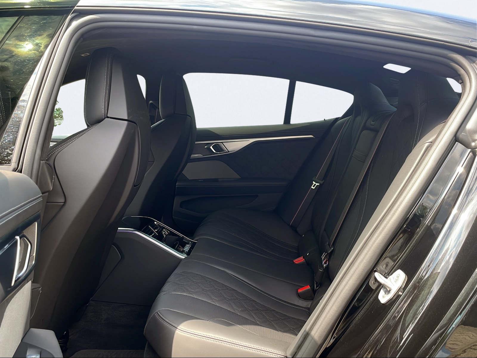 BMW M8 Competition Coupé Gran Coupé