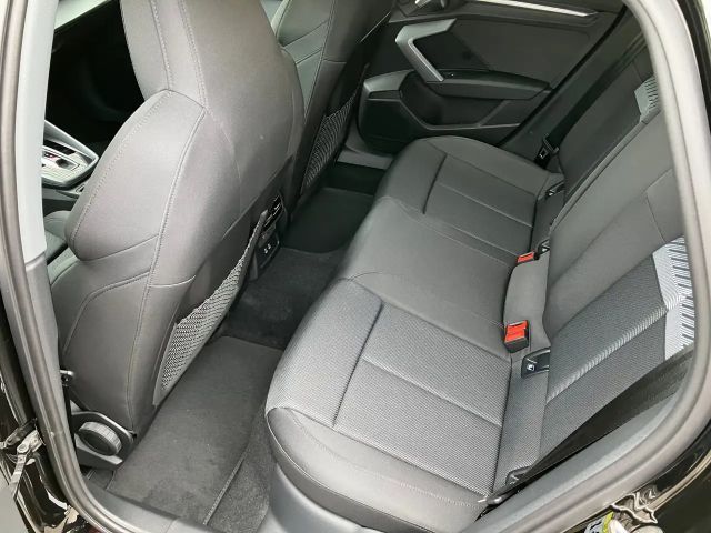 Audi A3 30 TFSI Sedan