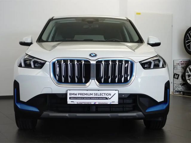 BMW iX1 xDrive30