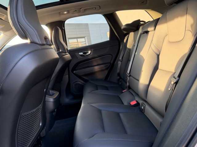 Volvo XC60 Dark Plus