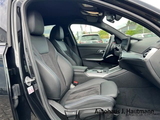 BMW 320 320d M-Sport Sedan xDrive