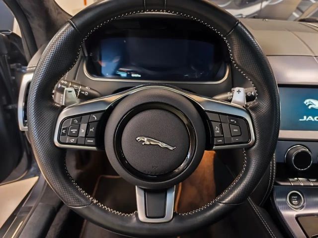 Jaguar F-Type Coupe R-Dynamic