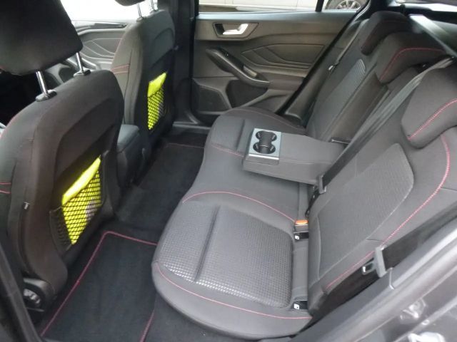 Ford Focus EcoBoost ST Line Wagon