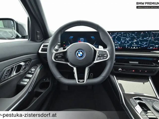 BMW 330 330e xDrive