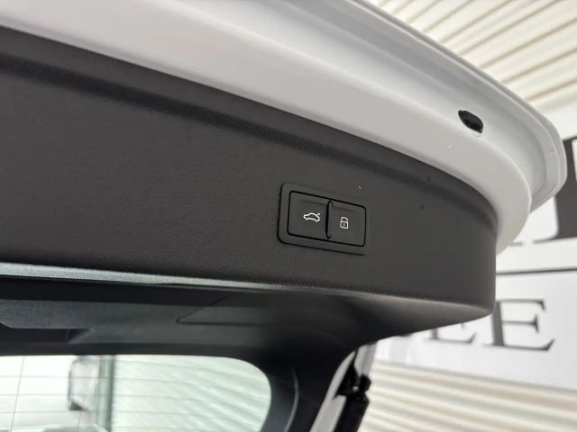 Audi A3 30 TDI Sedan