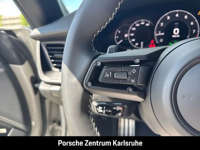 Porsche 992 Cabrio Carrera GTS