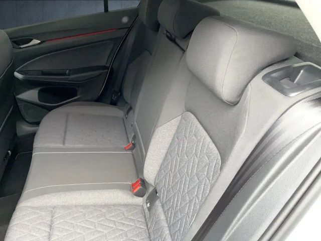 Volkswagen Golf 1.5 eTSI DSG Move