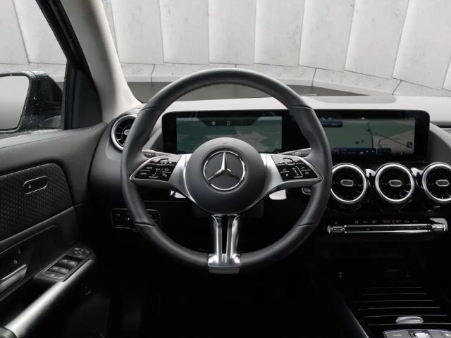 Mercedes-Benz GLA 200 Progressive