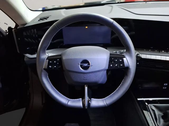 Opel Astra 1.2 Turbo Enjoy Turbo