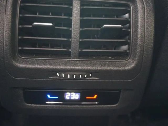 Volkswagen Touran DSG R-Line