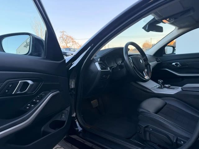 BMW 320 320d Touring xDrive