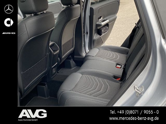 Mercedes-Benz B 180 Sedan