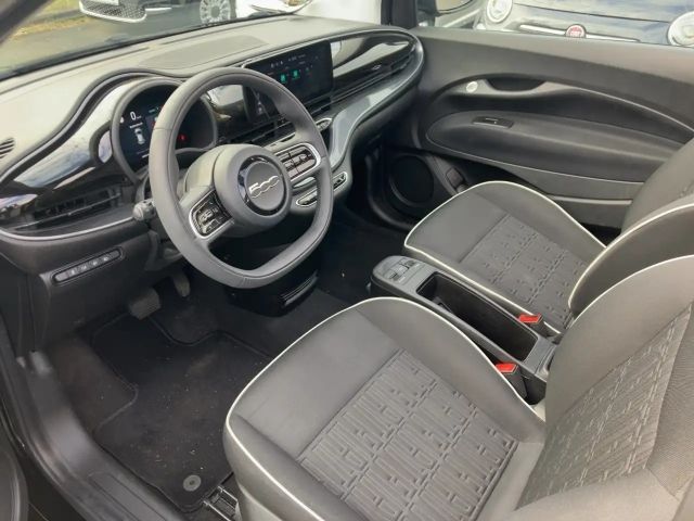 Fiat 500e Cabrio CarPlay*AndroidAuto*Klima*Radio