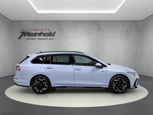 Volkswagen Golf 1.5 TSI R-Line Variant