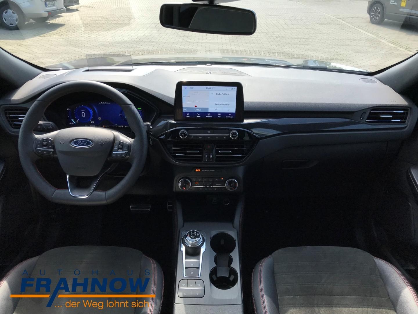 Ford Kuga Plug in Hybrid ST Line X