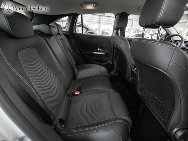 Mercedes-Benz GLA 180 Progressive