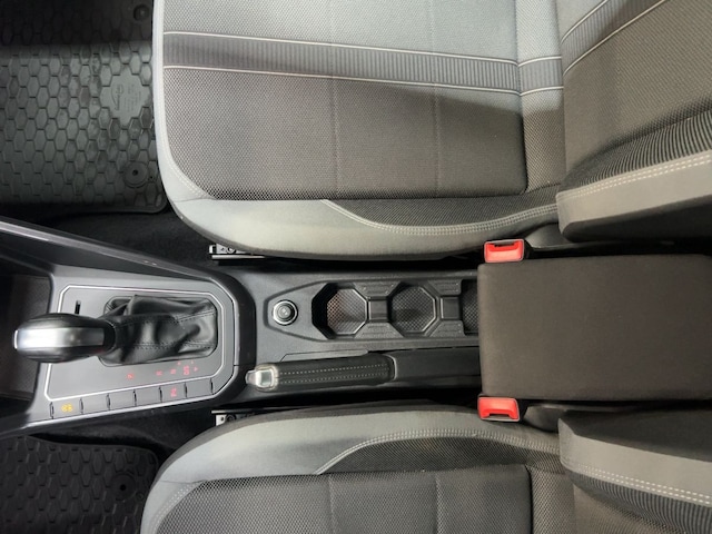 Volkswagen Polo 1.5 TSI DSG Highline R-Line