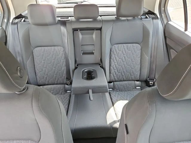 Volkswagen Golf 1.5 TSI DSG Life