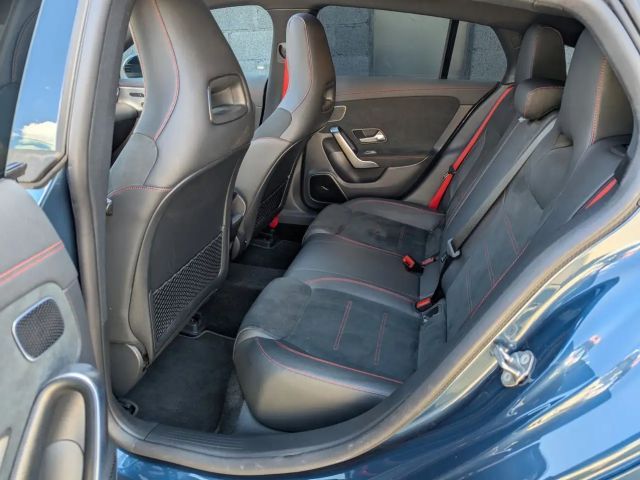 Mercedes-Benz CLA 45 AMG AMG Line