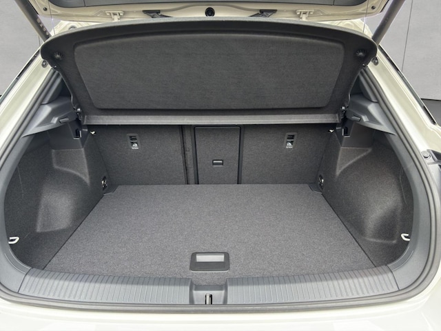 Volkswagen T-Roc 1.5 TSI DSG IQ.Drive R-Line