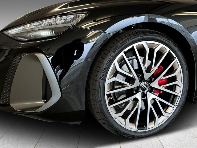 Audi A6 e-tron Avant Quattro