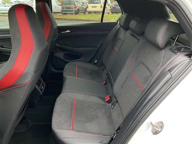 Volkswagen Golf 2.0 TSI DSG Golf VIII