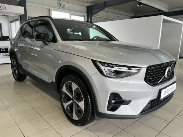 Volvo XC40 Dark Plus