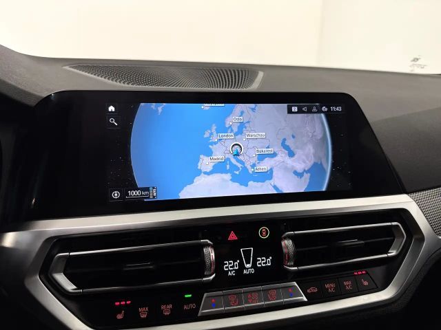 BMW 330 330e M-Sport xDrive