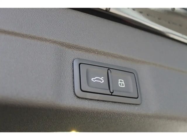 Audi A6 Avant Quattro S-Line S-Tronic