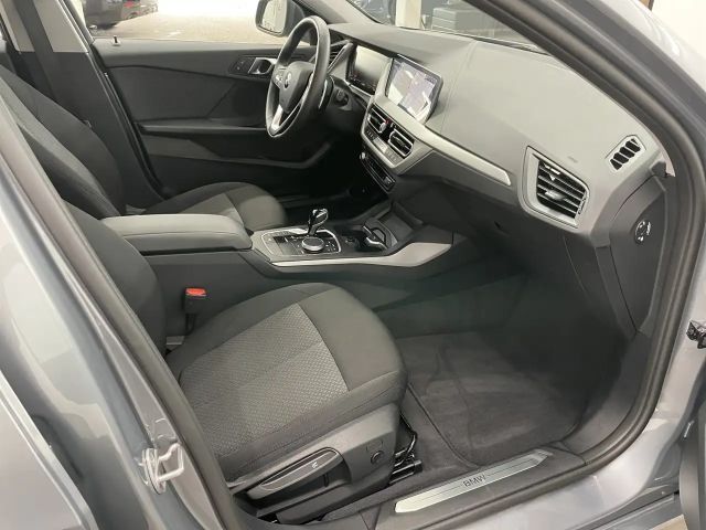 BMW 118 118d Advantage pakket Sedan