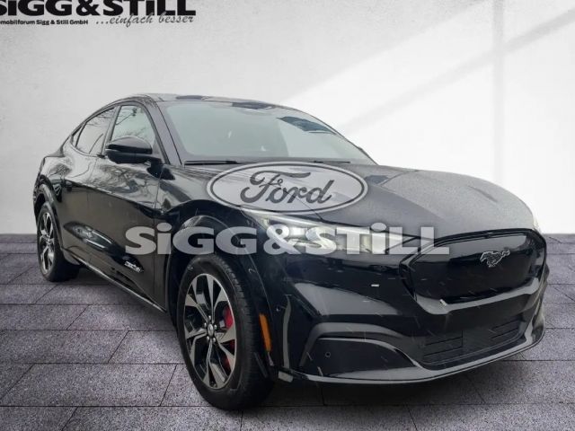 Ford Mustang Mach-E AWD Premium