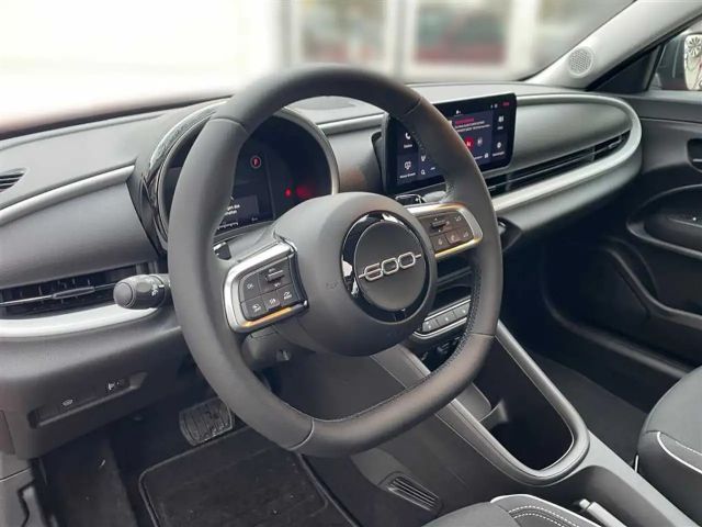 Fiat 600e 1.2 Mild-Hybrid Rückfahrkamera*PDC vorne u. hinten