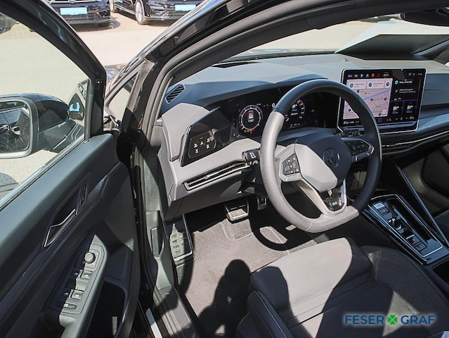 Volkswagen Golf 1.5 eTSI DSG