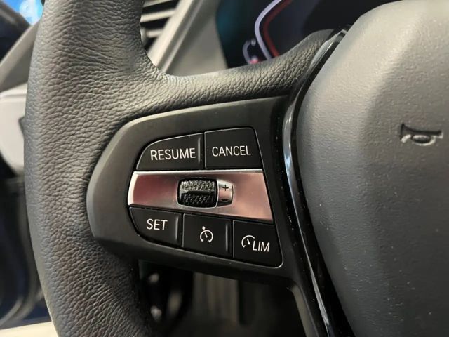 BMW 118 118i 5-deurs Sedan