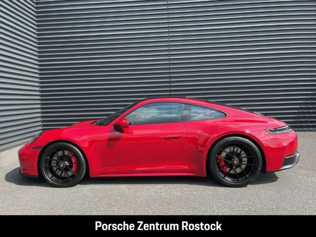 Porsche 992 Carrera Coupé GTS