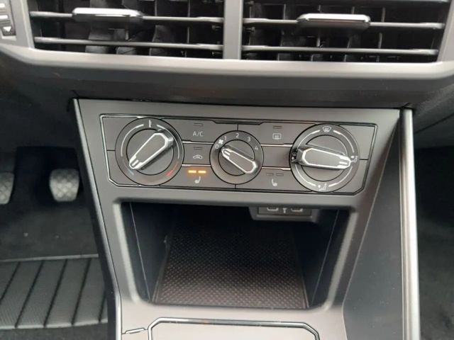 Volkswagen Polo 4Me ''SHZ App-Connect''