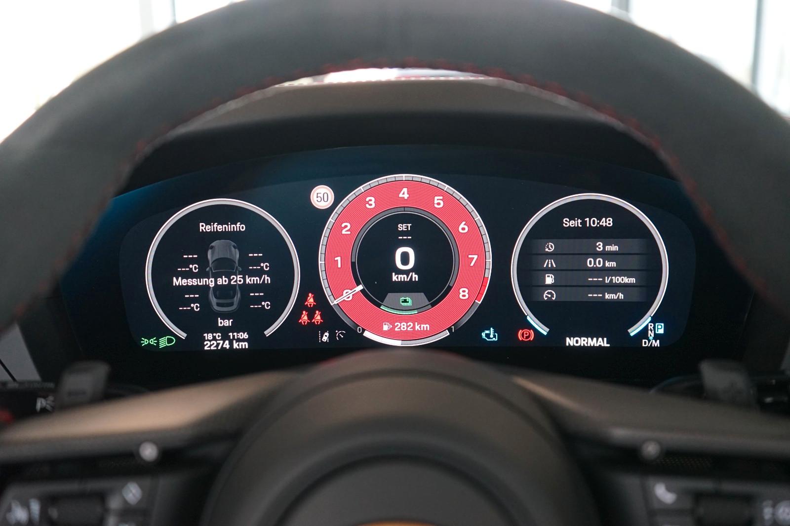 Porsche 911 992 Cabriolet Carrera GTS