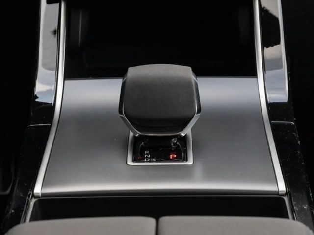 Land Rover Range Rover Velar D300 Dynamic SE