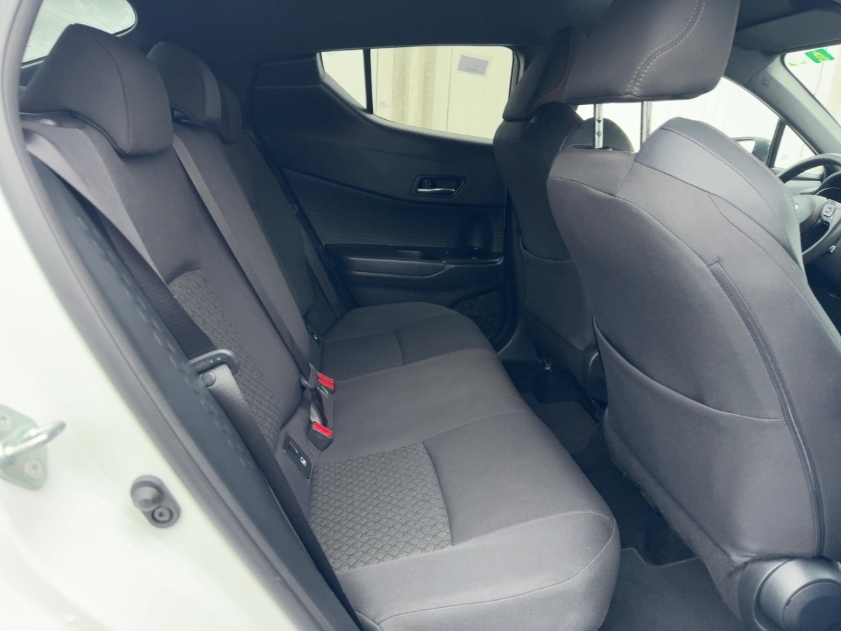 Toyota C-HR 5-deurs Bi-Tone Team D