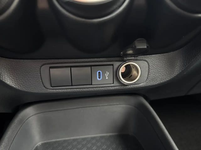 Toyota Aygo X Hatchback Play