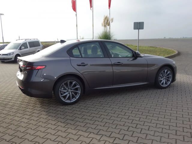 Alfa Romeo Giulia Q4